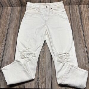 American Eagle Mom Jeans Womens 6 Regular White Distressed Ripped HighRise Denim